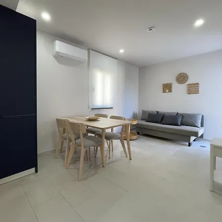 Seven Seafront Guest house 3*