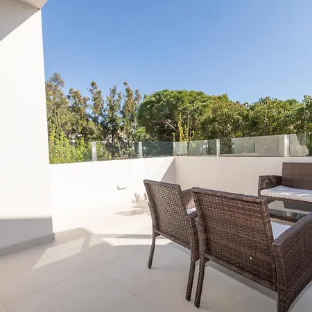 Seven Seafront Guest house 3*